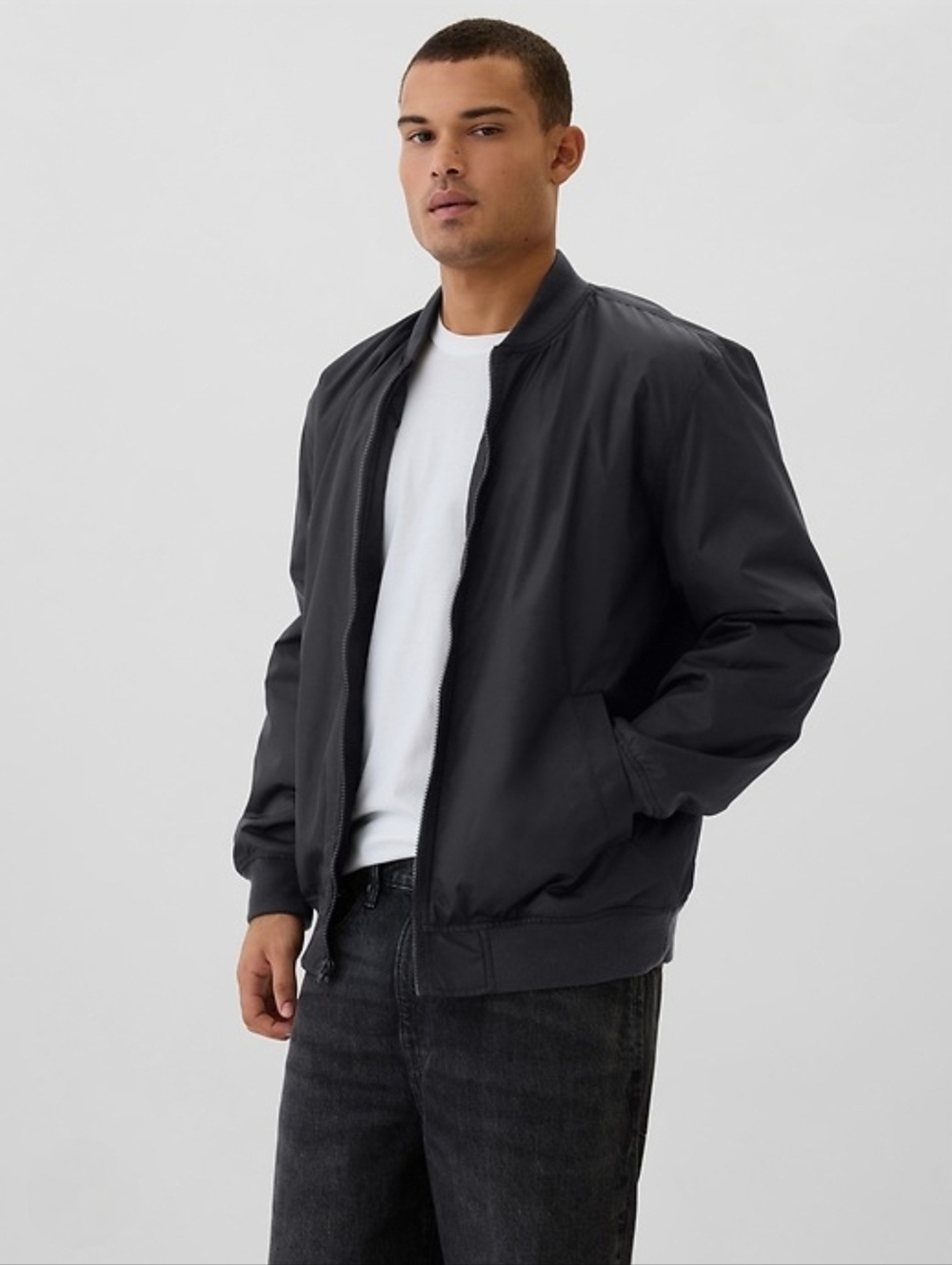 Men's GAP Relaxed Ripstop Bomber Jacket in True Black